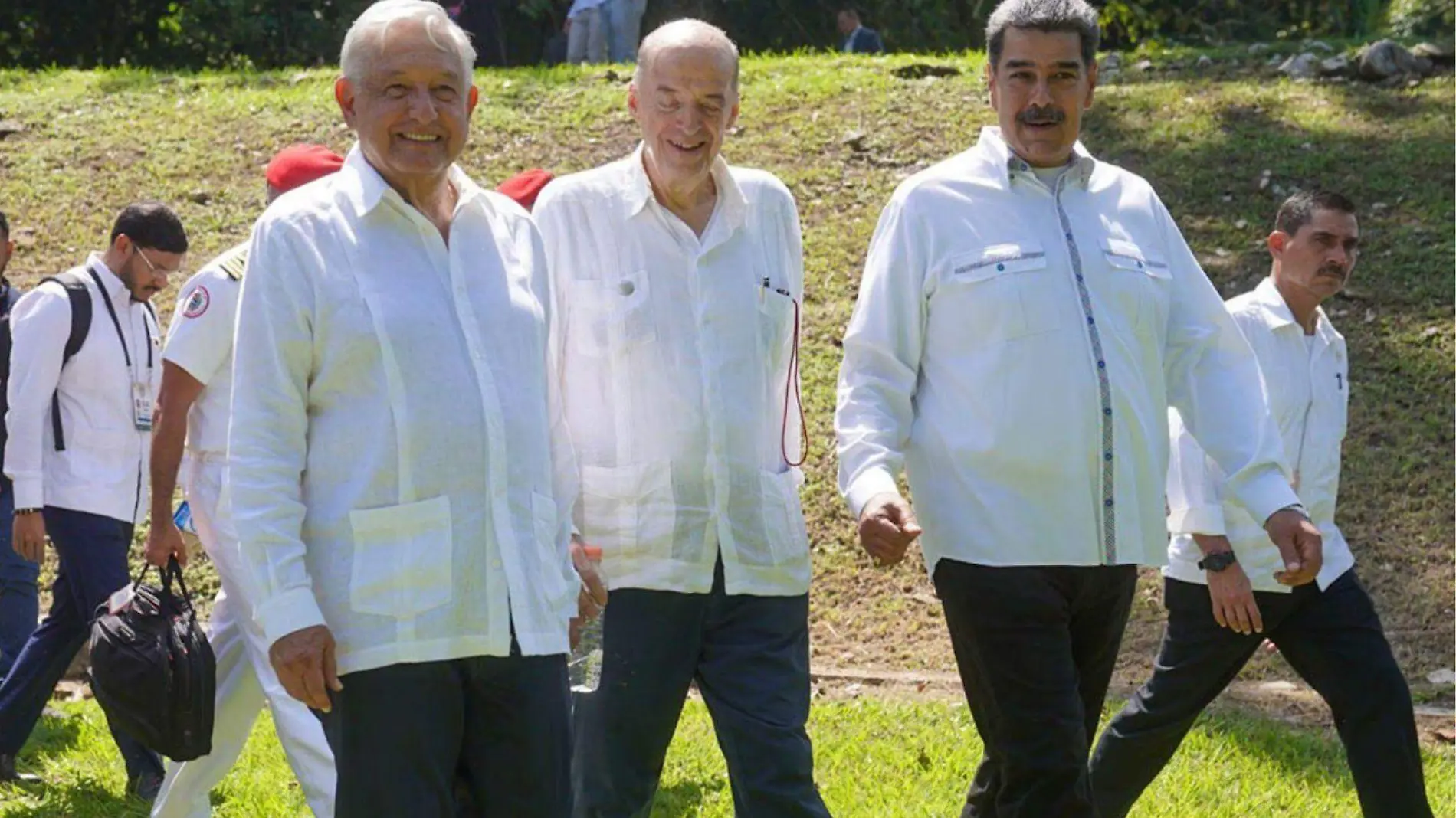 Presidentes AMLO y Nicolas Maduro